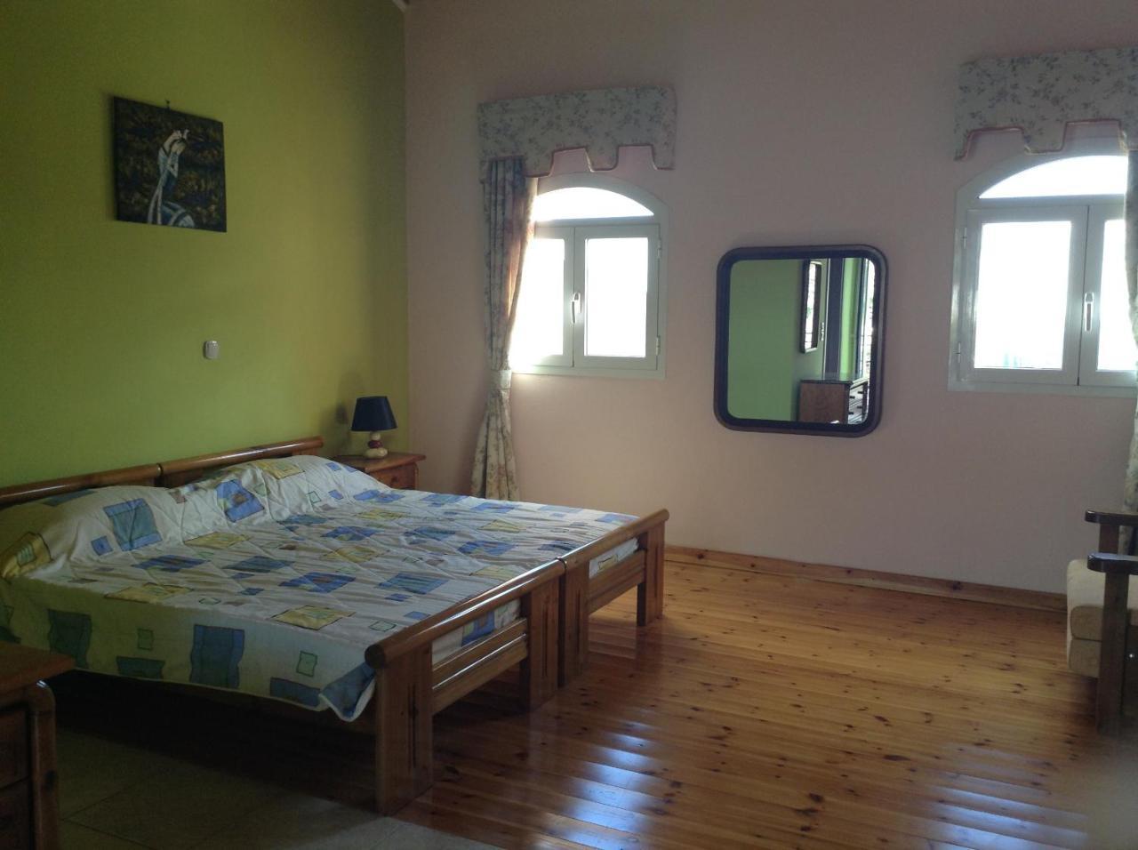 Appartement Dogis Retreat à Agia Efimia Extérieur photo